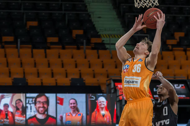 握在自己手 握在自己手