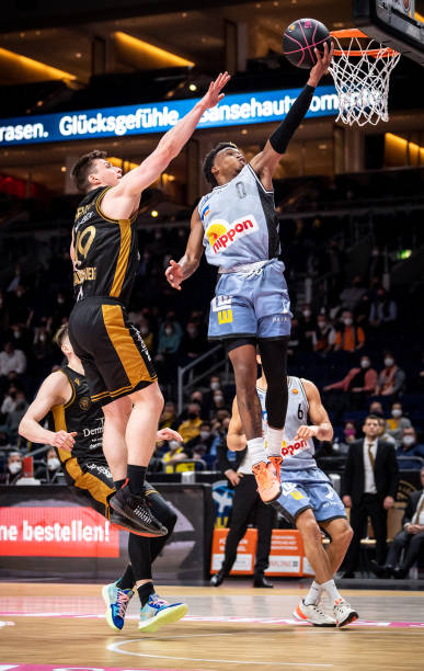 高光引援 高光引援